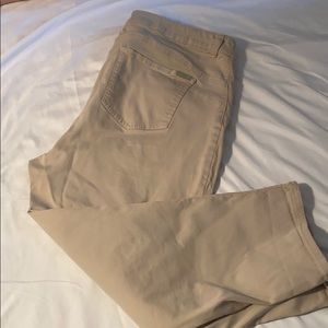 Chico’s so lifting khakis